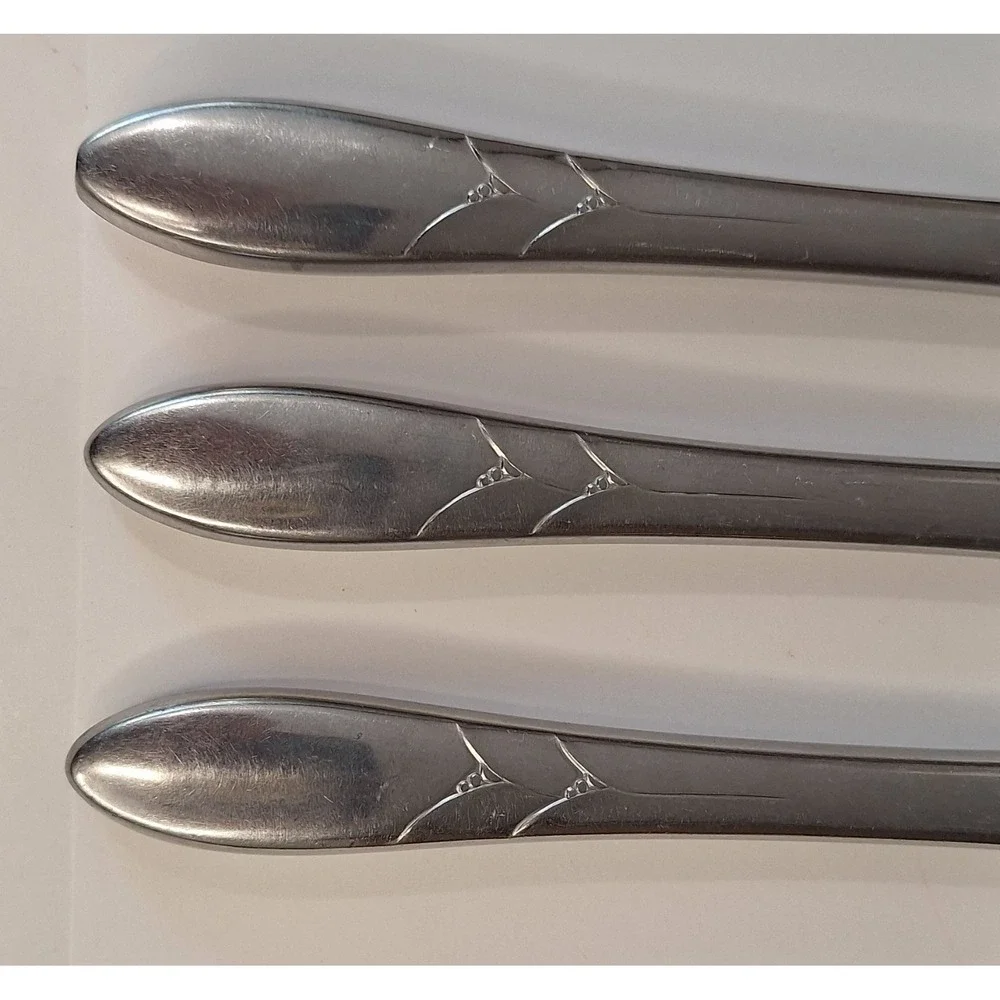 Lot Of‎ 3 Oneida Debonair Dinner Knifes Flatware Silverware